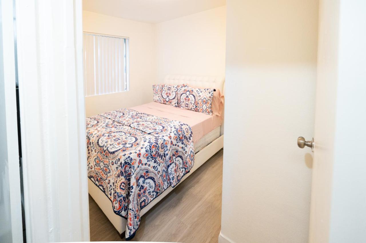 Cozy Small 2 Bedroom In Koreatown/Hollywood Los Angeles Exterior foto